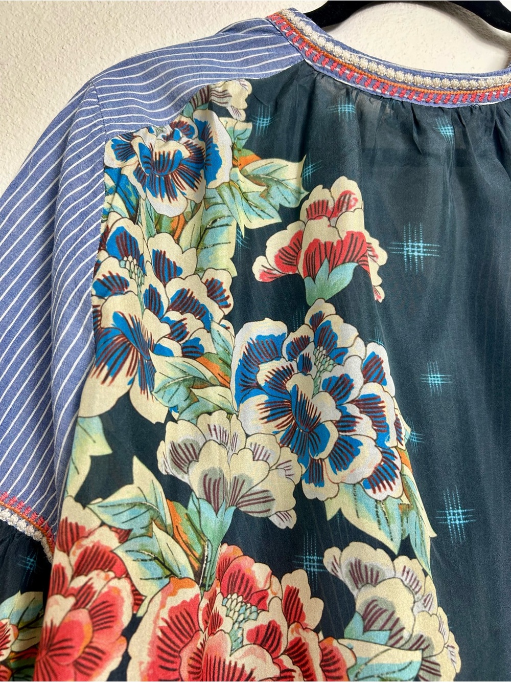 Johnny Was Workshop Mixed Media Floral Silk Boho Blouse Top S - Picture 3 of 8